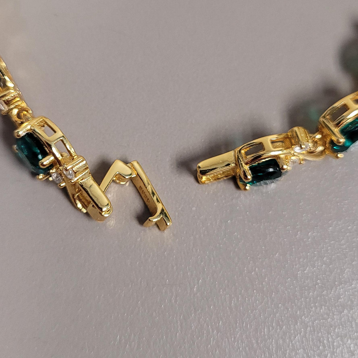 14KYGP Lab Emerald & Diamondaura Bracelet 13-3/8ctw