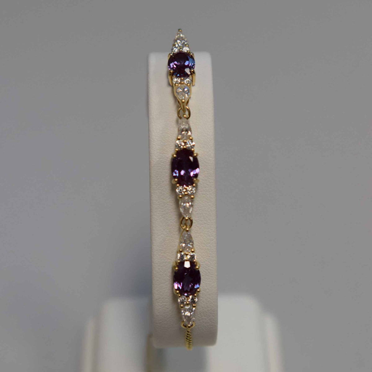14KYG Lab Alexandrite & Moissanite Bracelet 5-5/8ctw