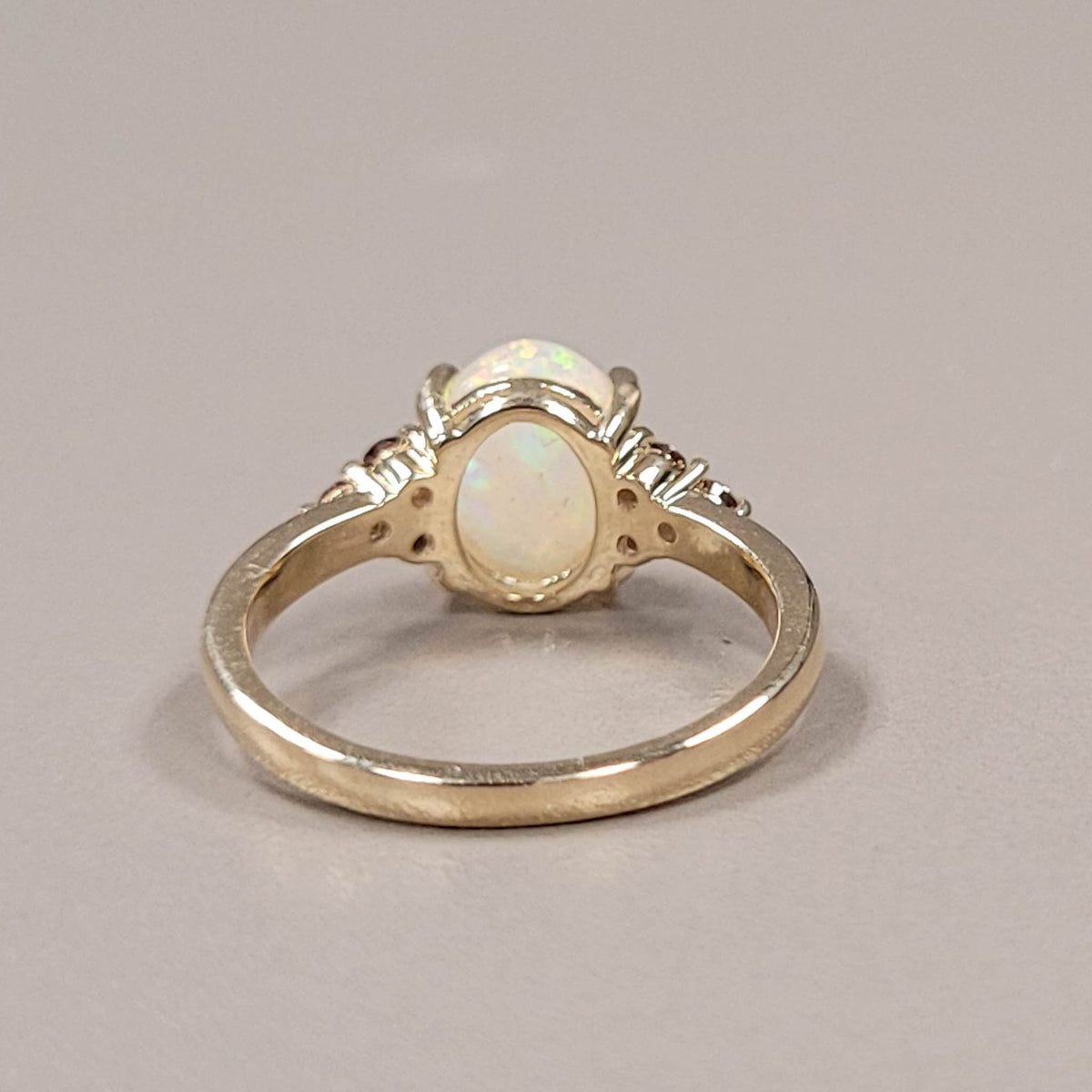 10KYG Honeycomb Opal & Champagne Diamond Ring