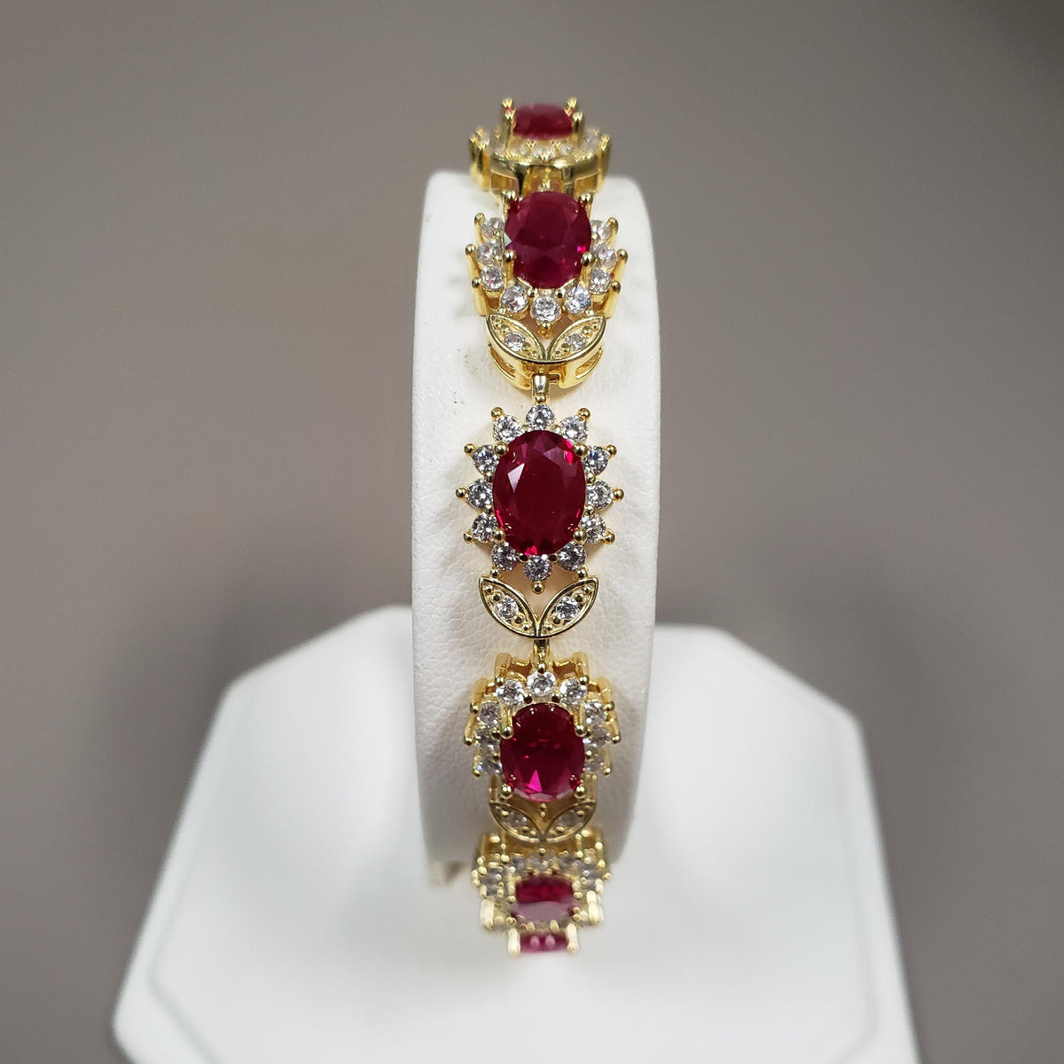 14KYGP Lab Ruby & Diamondaura Bracelet 13-3/8ctw