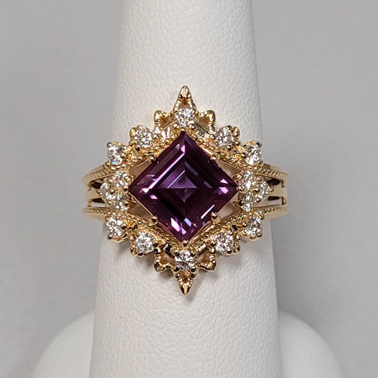 14KYGSS Lab Alexandrite & Moissanite Ring 3-1/2ctw